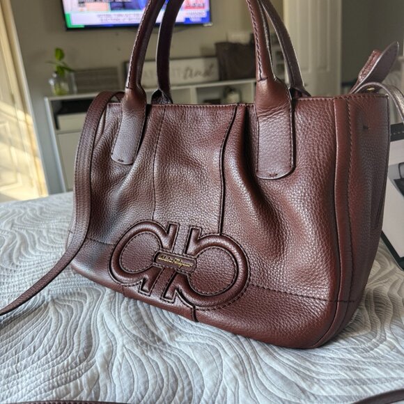 Salvatore Ferragamo IZZIE Gancini Embossed Tote Bag in Brown - Picture 2 of 10
